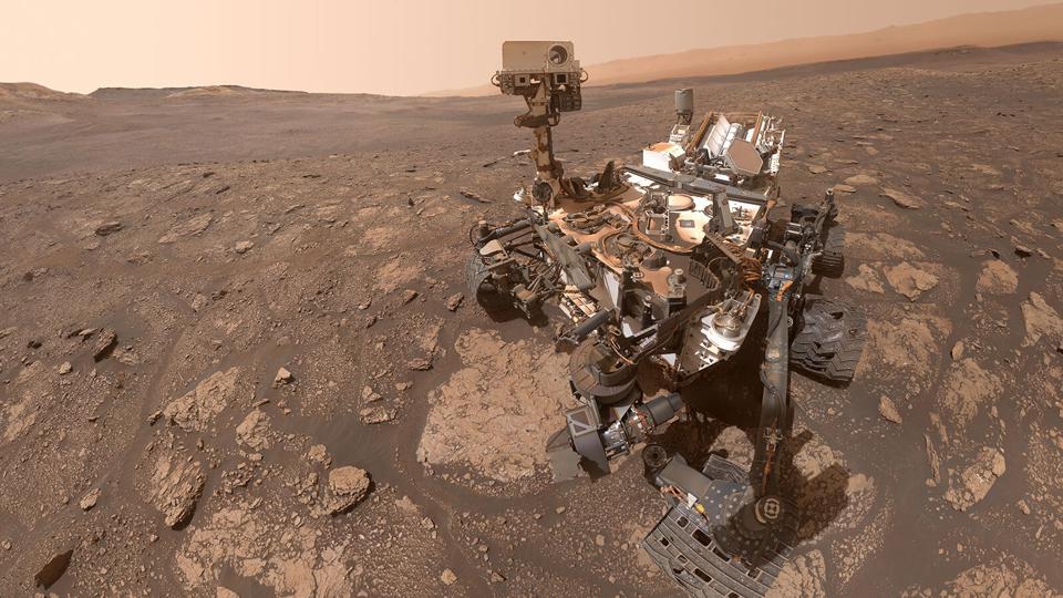 Curiosity poses for the ultimate tourist selfie. NASA/JPL