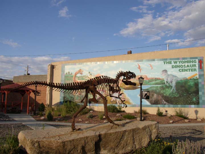Wyoming Dinosaur Center entrance